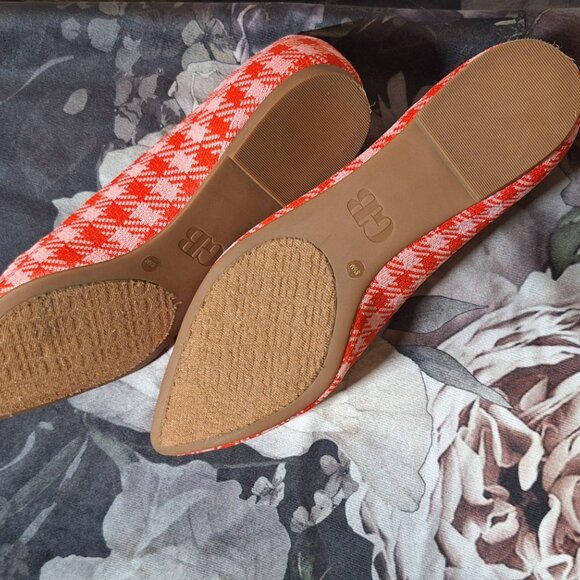 GIANNI BINI Women's Pink & Red Houndstooth Plaid Flats Size 8 1/2 - Picture 3 of 11